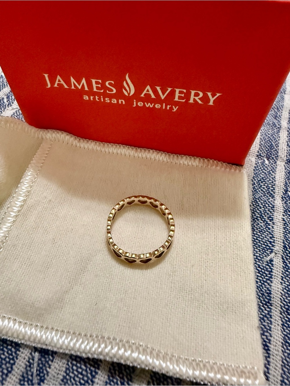 James Avery Gold Heart Openwork Ring - Picture 2 of 11
